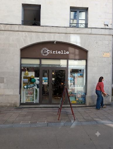 Façade de la boutique CIRIELLE à Pau